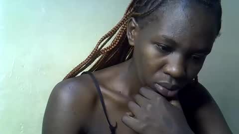 Snapshot of simplyloy33 chatting on May 2026 05:49:01 AM simplyloy33 online show from May 2026 05:49:01 AM