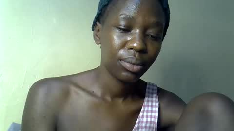 Snapshot of simplyloy33 chatting on May 2026 03:36:01 AM simplyloy33 online show from May 2026 03:36:01 AM