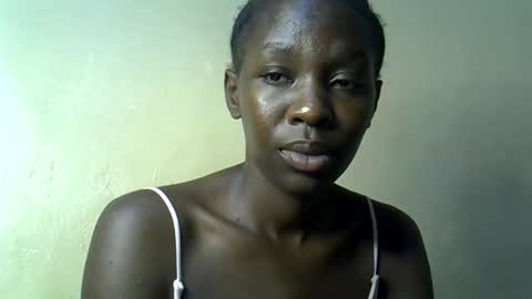 Snapshot of simplyloy33 chatting on May 2026 12:35:01 PM simplyloy33 online show from May 2026 12:35:01 PM