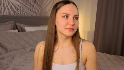 Snapshot of simplyzoe chatting on February 2026 03:59:02 AM Zoe online show from February 2026 03:59:02 AM