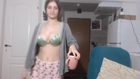 simyhvn online show from February 2025 05:12:02 AM