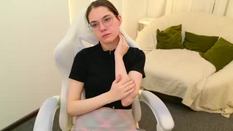sindell_cryell online show from May 2026 09:09:02 PM