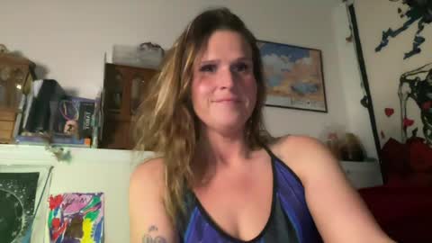 Snapshot of sinderleeisagoodgirl chatting on April 2026 05:56:02 AM sinderleeisagoodgirl online show from April 2026 05:56:02 AM