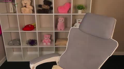 Snapshot of sindy_ortega chatting on May 2026 12:59:01 AM Hi my name is Cindy Id love to see you on my stream. My schedule for the week 2 GMT 3am-9am MoTuFrSaSu online show from May 2026 12:59:01 AM