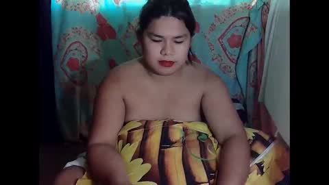 Snapshot of singleheart05 chatting on June 2026 03:32:02 AM singleheart05 online show from June 2026 03:32:02 AM