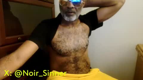 Snapshot of sinnernoir chatting on April 2026 12:41:01 AM My Name Is..............................John online show from April 2026 12:41:01 AM