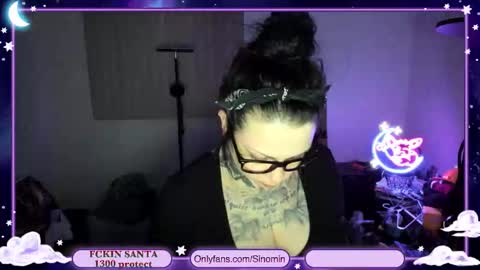 Snapshot of sinominx chatting on December 2025 01:35:01 AM Sinomin online show from December 2025 01:35:01 AM