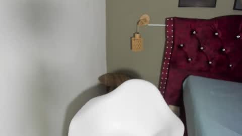 Sirenmoonn online show from February 2026 03:25:01 AM