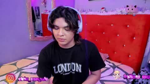 Snapshot of sirius_angels chatting on December 2024 11:19:02 PM Sirius angels online show from December 2024 11:19:02 PM