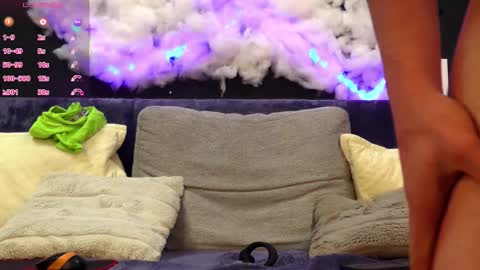 Snapshot of sirredy chatting on September 2025 03:08:02 AM Edy online show from September 2025 03:08:02 AM