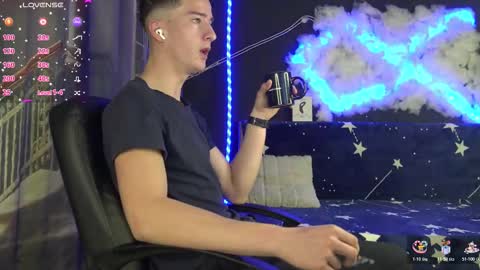 Snapshot of sirreedy chatting on November 2025 04:05:01 AM SirReedy online show from November 2025 04:05:01 AM