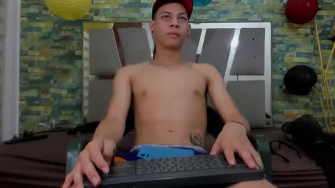 SIR RYANT online show from December 2024 07:03:02 PM