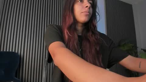 Dee online show from September 2025 05:34:02 AM