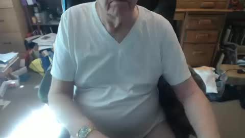 sjbottomboi online show from October 2025 09:35:02 PM