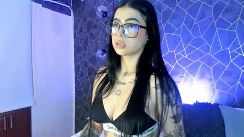 SKAILYN ANGELS online show from November 2025 04:45:02 AM