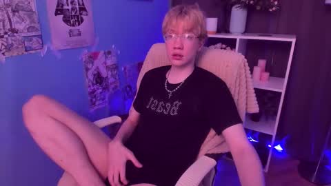 Snapshot of skairas_sky chatting on March 2026 02:02:01 PM SKAIRAS online show from March 2026 02:02:01 PM