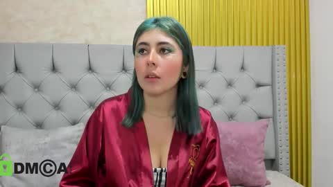 Skarlet online show from December 2025 05:11:02 PM