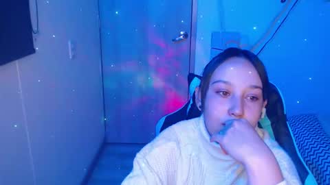 Snapshot of skarlet_adams chatting on February 2026 11:01:01 PM Alice online show from February 2026 11:01:01 PM