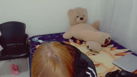 Arlett online show from October 2025 03:07:01 AM