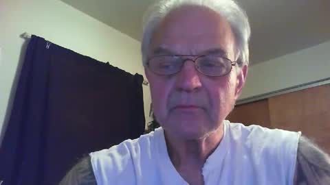 skeeeziks online show from May 2026 02:17:01 AM
