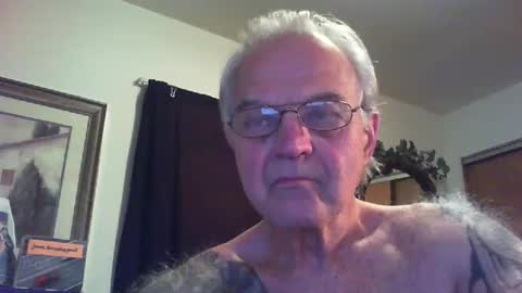 skeeeziks online show from May 2026 01:47:02 AM