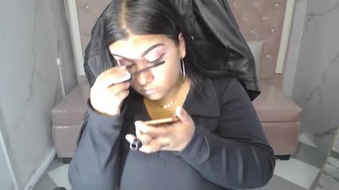 Snapshot of skeler_lovd_b chatting on March 2026 01:05:02 PM Skarlet online show from March 2026 01:05:02 PM