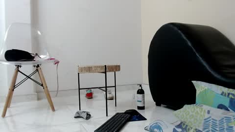 skinny online show from April 2026 04:46:01 AM