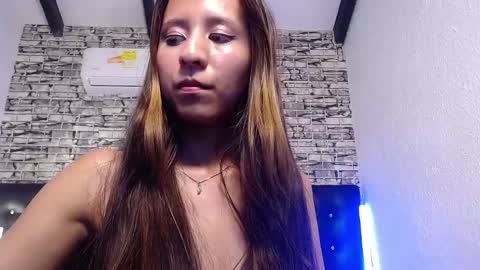 skinny_hottie18 online show from February 2025 09:01:02 PM