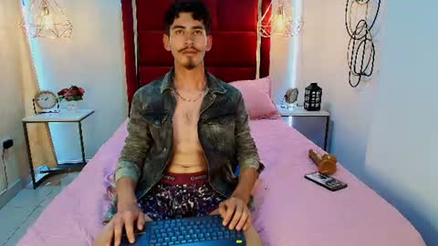 skinny jean  online show from June 2026 08:10:02 PM