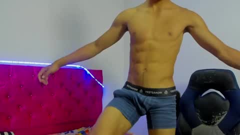 Snapshot of skinny_sam23 chatting on May 2026 03:58:02 AM sam online show from May 2026 03:58:02 AM