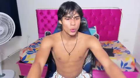 Snapshot of skinny_sam23 chatting on July 2026 05:21:01 AM sam online show from July 2026 05:21:01 AM