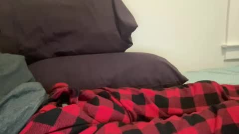 skinnyandweird online show from October 2025 09:24:01 PM