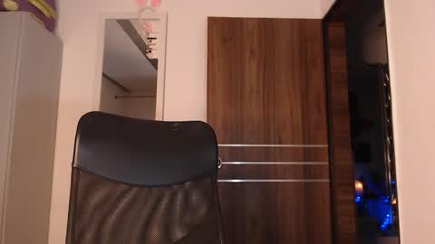 Snapshot of skinnyflak7 chatting on November 2025 05:18:02 AM jesica online show from November 2025 05:18:02 AM