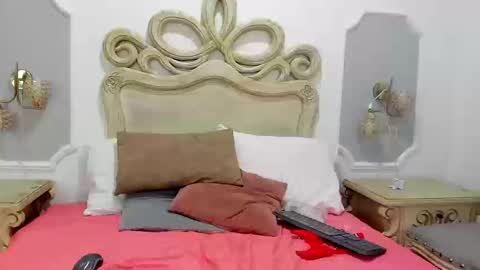 SkinnyGirl online show from September 2025 07:57:01 PM