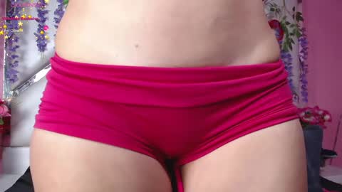 Snapshot of skinnyhorny_ chatting on January 2025 08:36:01 AM SKINNYHORNY online show from January 2025 08:36:01 AM