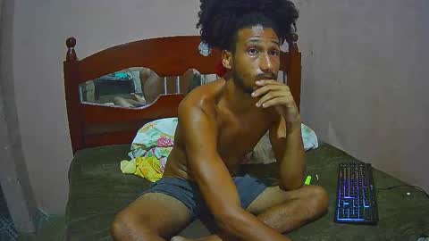 Snapshot of skinnylatinman chatting on December 2024 07:39:02 AM Skinny Latin Man online show from December 2024 07:39:02 AM