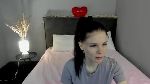 Snapshot of skinyjoy chatting on February 2026 01:57:01 AM Joys online show from February 2026 01:57:01 AM