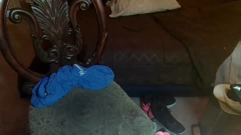 Snapshot of skinzandbait chatting on January 2025 10:06:01 AM strokerpoker online show from January 2025 10:06:01 AM