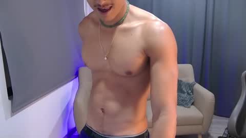 Liam Vokov online show from April 2026 03:42:02 AM