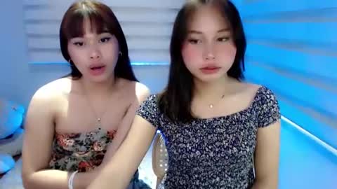 Snapshot of sky_fox_sweetxx chatting on January 2025 10:35:02 AM online show from January 2025 10:35:02 AM