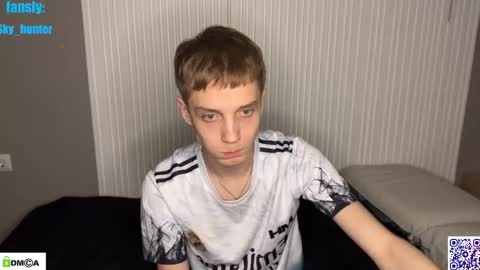 sky_hunter online show from November 2025 08:22:01 PM