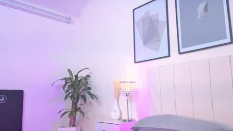 sky_johnson_ online show from February 2026 07:04:01 PM