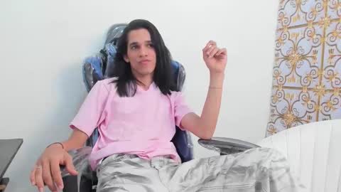 Snapshot of sky_velvet chatting on January 2026 01:48:02 PM SKY online show from January 2026 01:48:02 PM