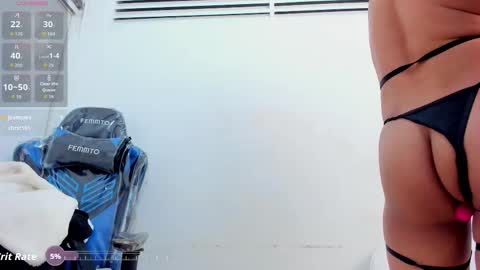 Snapshot of sky_velvet chatting on February 2026 06:26:01 AM SKY online show from February 2026 06:26:01 AM