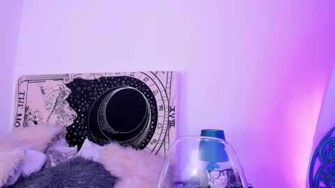 Snapshot of skydarkblue chatting on February 2025 01:57:01 AM skydarkblue online show from February 2025 01:57:01 AM