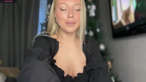 GARRY AND SOPHIA online show from January 2025 01:35:01 PM