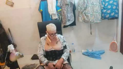 skylartgilf205565 online show from September 2025 02:27:02 PM