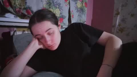 skyressie333 online show from December 2024 07:02:02 PM