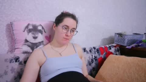 skyressie333 online show from February 2025 03:59:01 PM