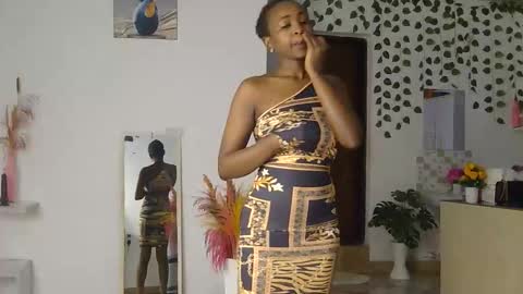 Snapshot of skyy_brown chatting on May 2026 12:51:02 AM Bella online show from May 2026 12:51:02 AM